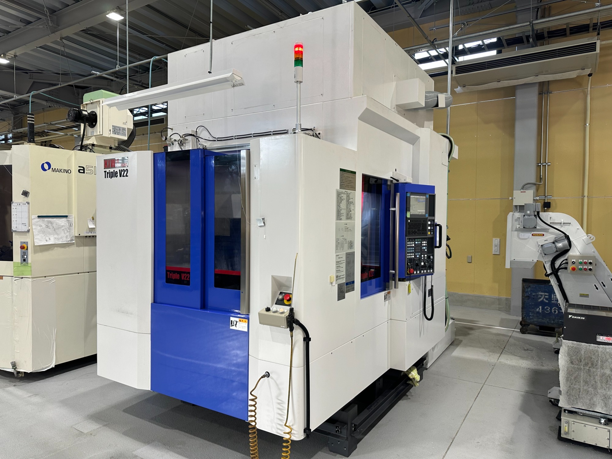 立形マシニングセンタ